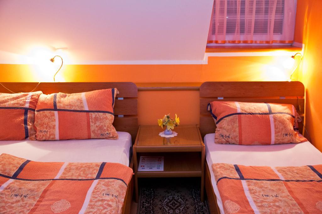 Guesthouse Jug Blato Екстериор снимка