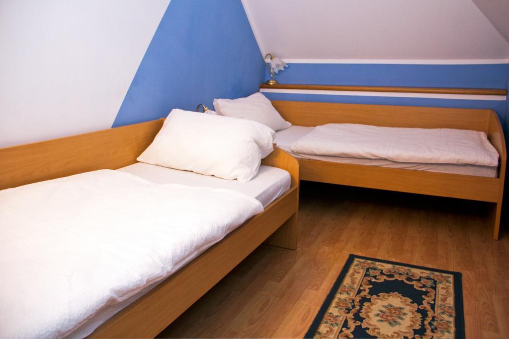 Guesthouse Jug Blato Екстериор снимка