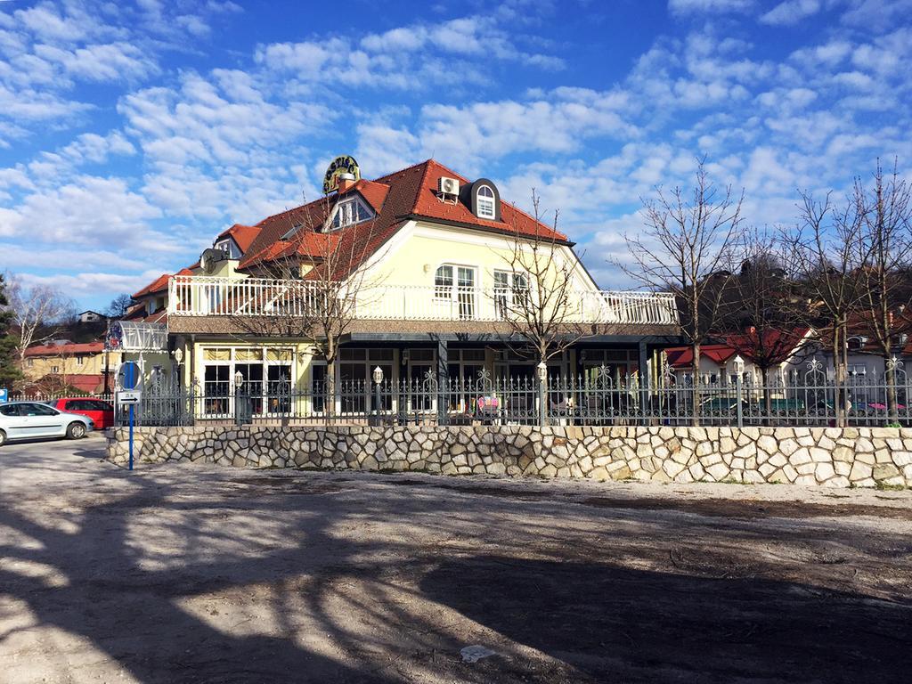 Guesthouse Jug Blato Екстериор снимка